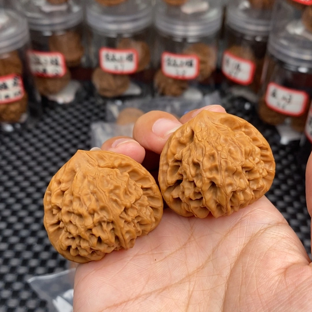 吊坠桃核39龙门涧打底