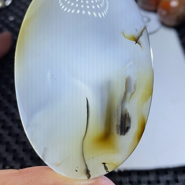 玛瑙/玉髓颈饰未镶嵌杨*牛