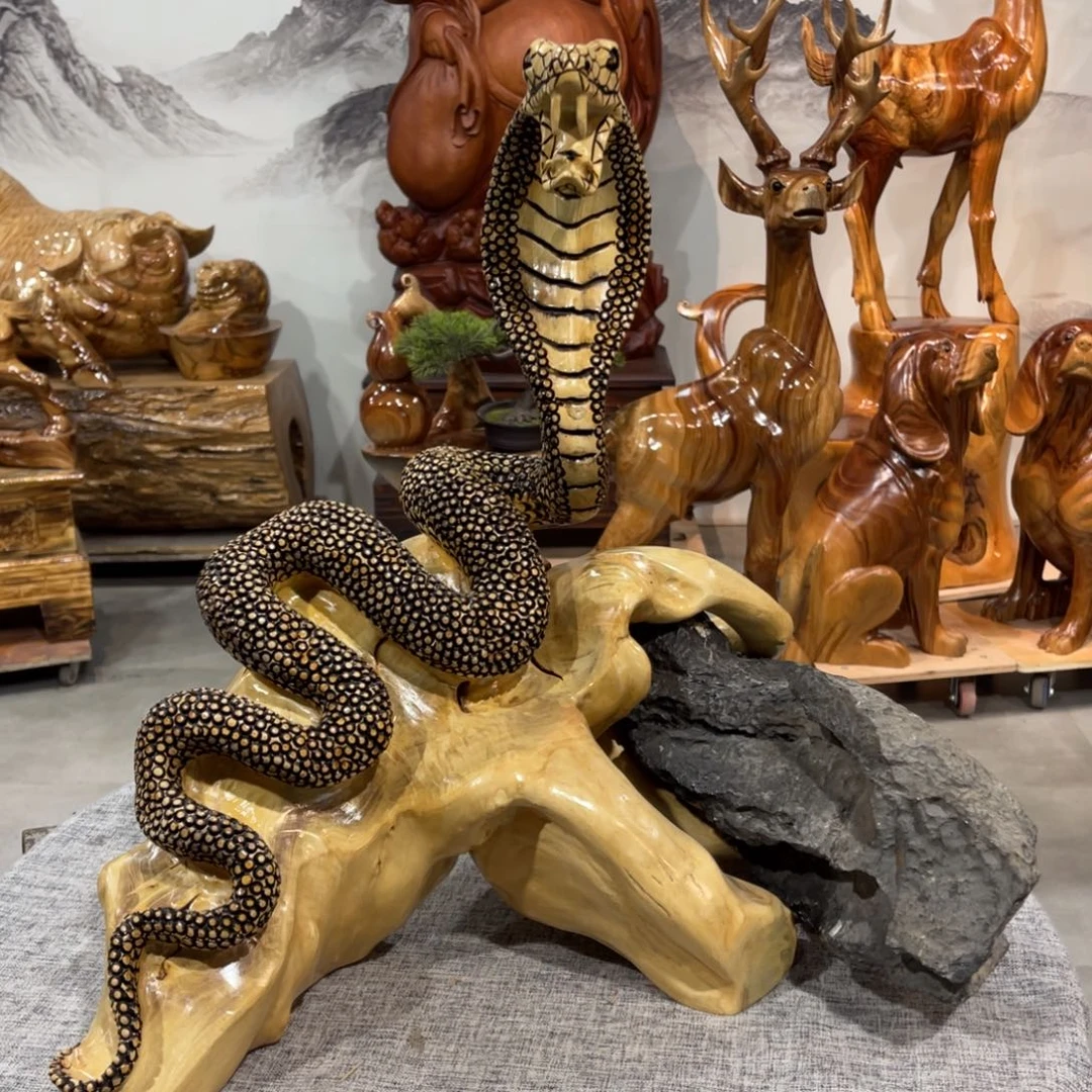木九*树根雕刻眼镜蛇