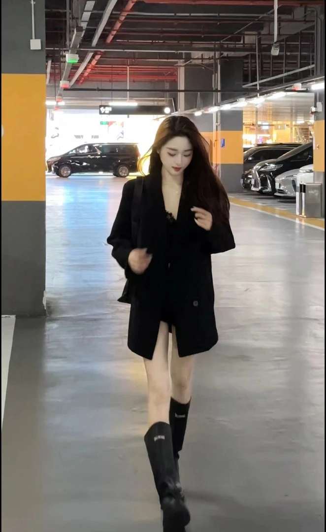 泡泡23169新款2025春季宽松休闲西装外套女廓形小众百搭显瘦西装