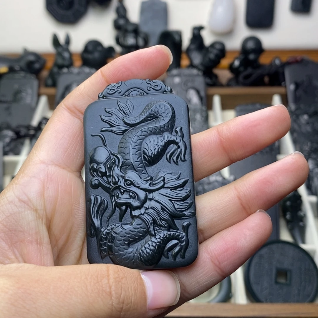 梦***镇和田玉未镶嵌颈饰