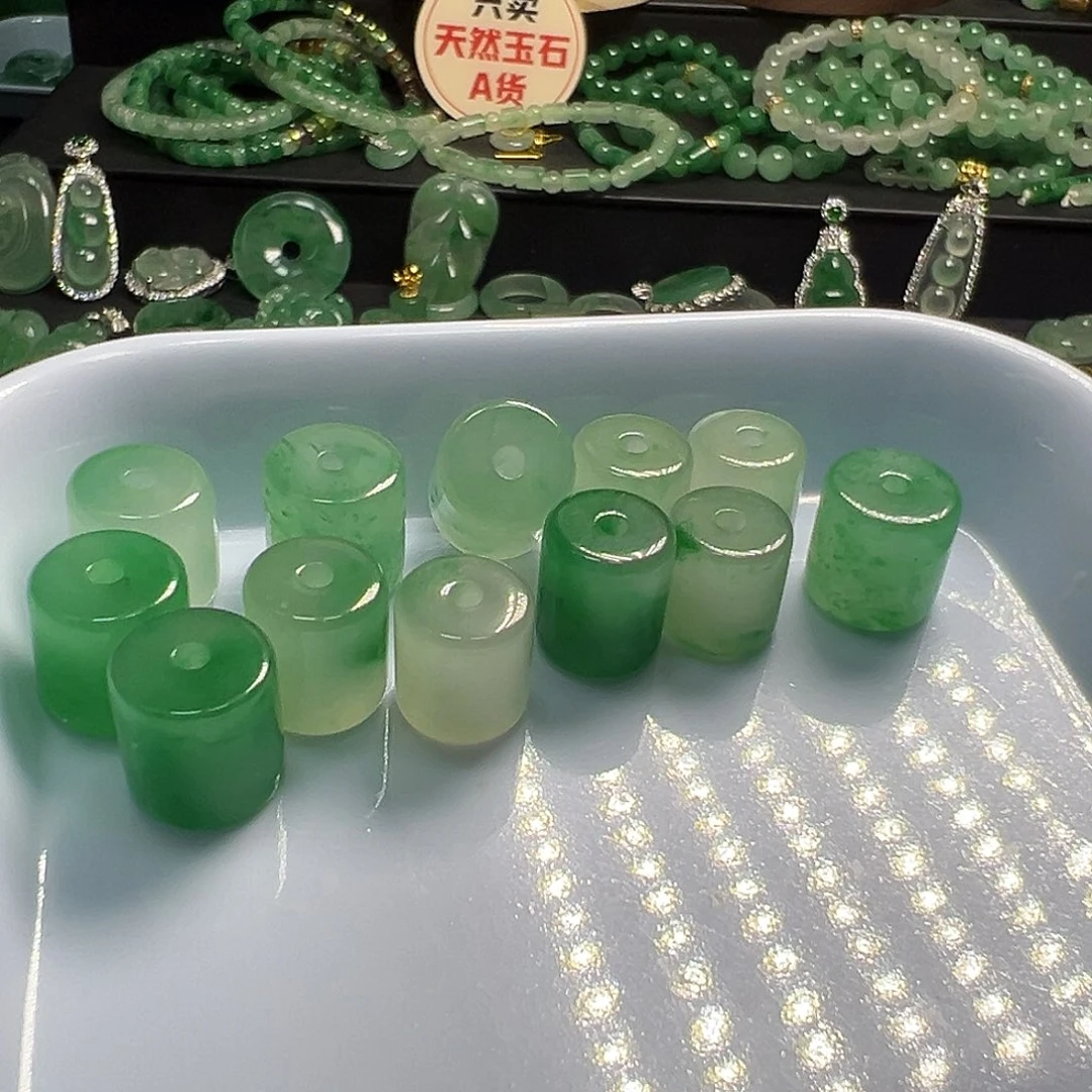 *****石英质玉（非洲翠）非洲翠未镶嵌