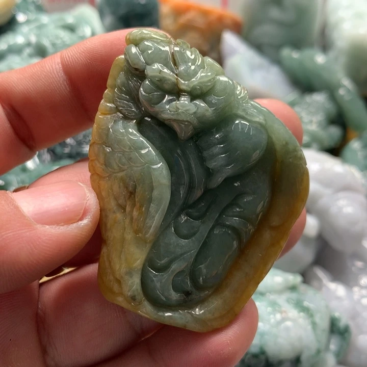 翡翠未镶嵌颈饰保真天然a货翡翠