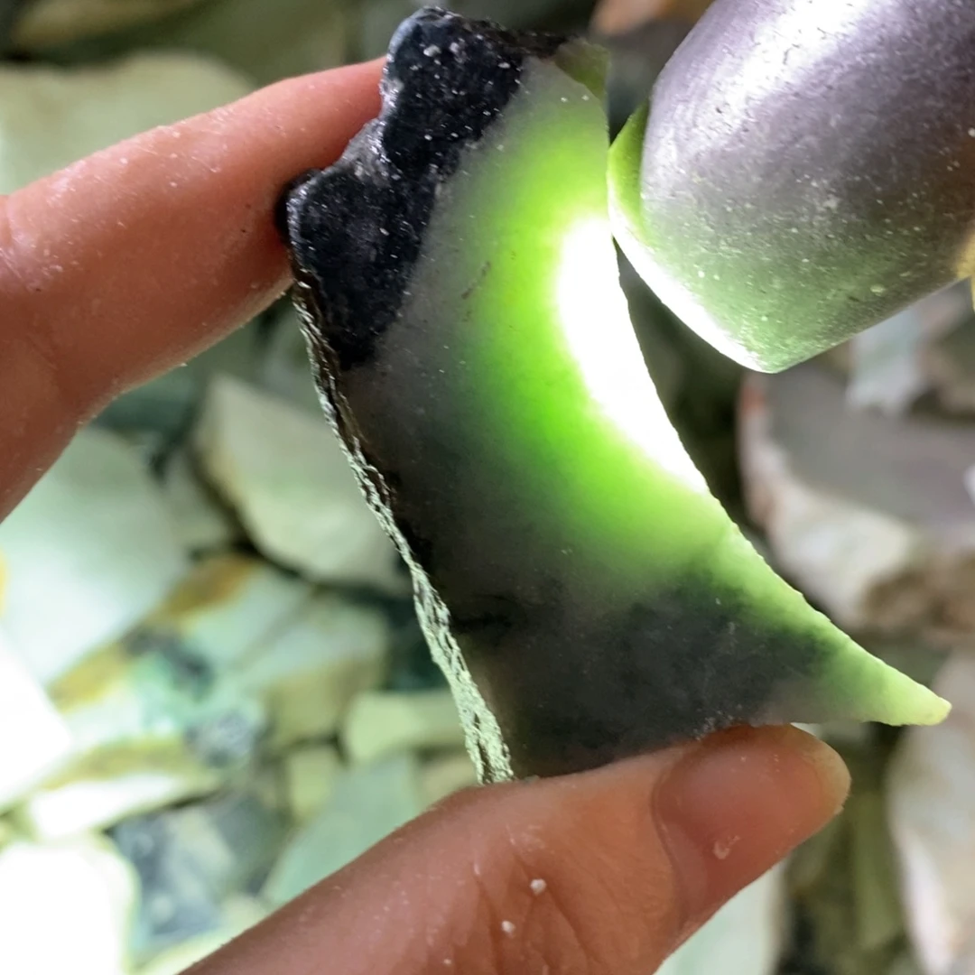 翡翠未镶嵌颈饰天然翡翠