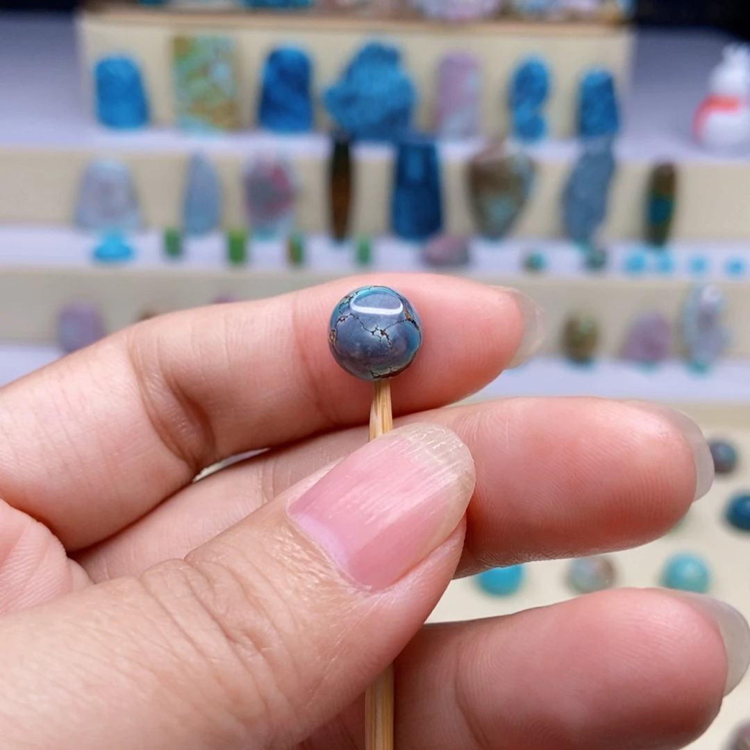 【闪购商品】未镶嵌绿松石珠宝奇石