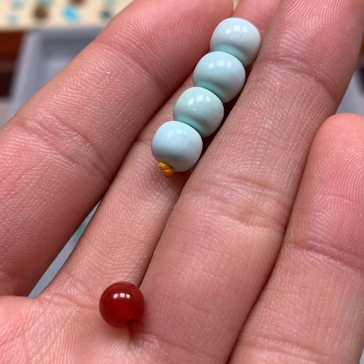 南红玛瑙配饰未镶嵌