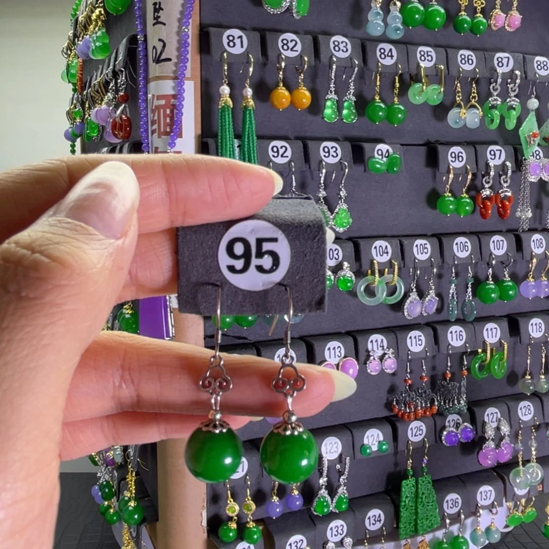 银S925镶嵌翡翠耳饰95