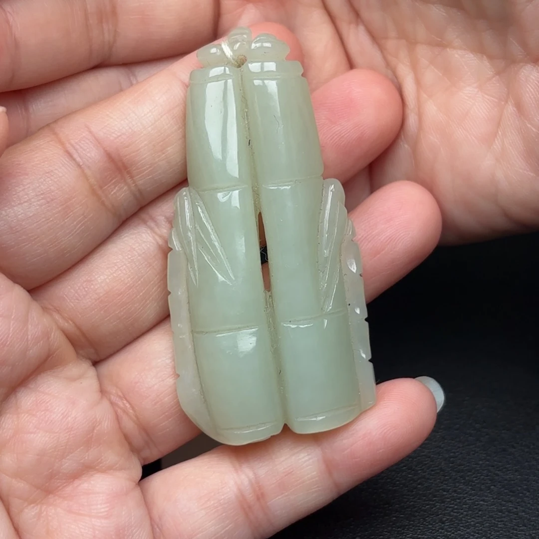 未镶嵌和田玉挂件涛****2