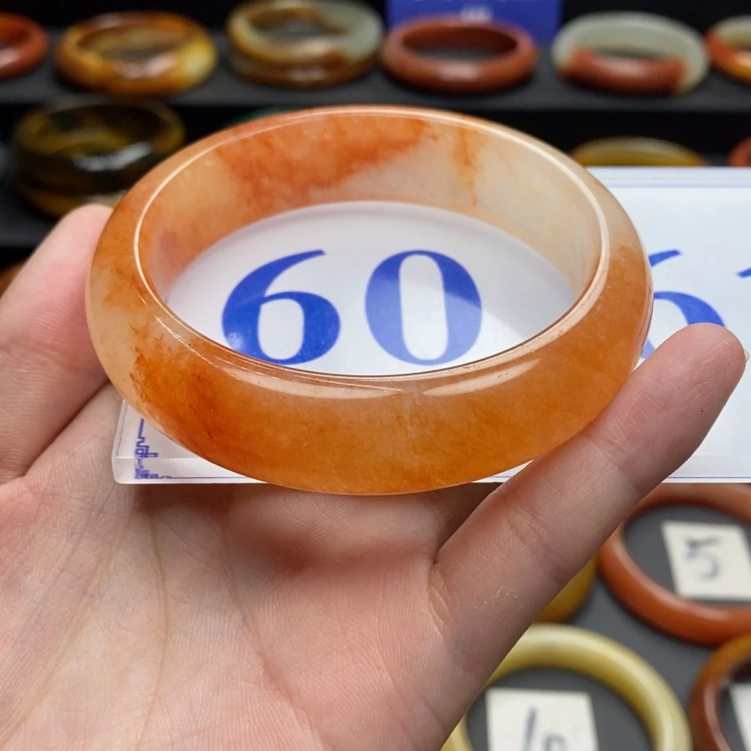 石英质玉（黄龙玉）手镯未镶嵌