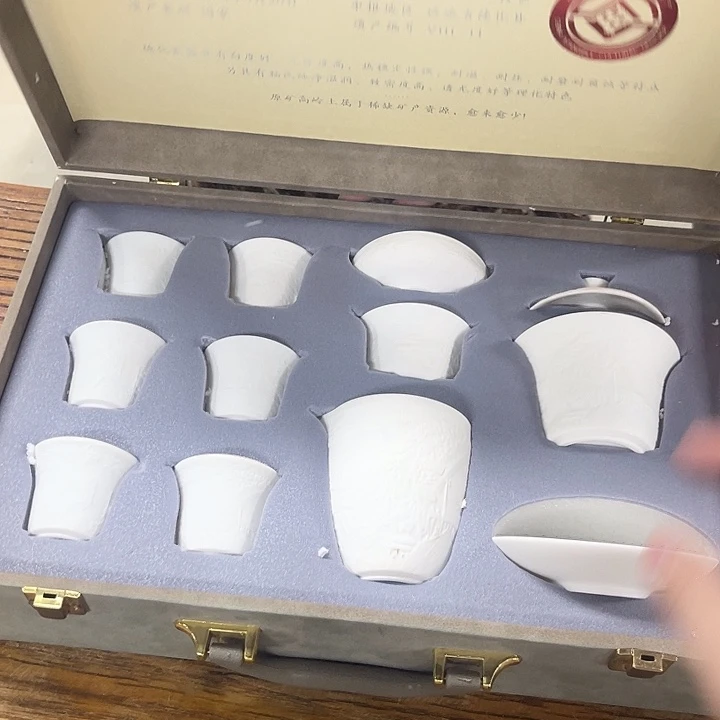 孤品茶具套装等。