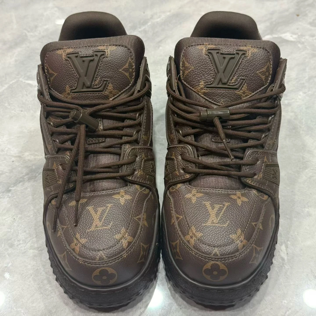 99新 LouisVuitton/路易威登 棕老花胖丁TrainerMaxi正品
