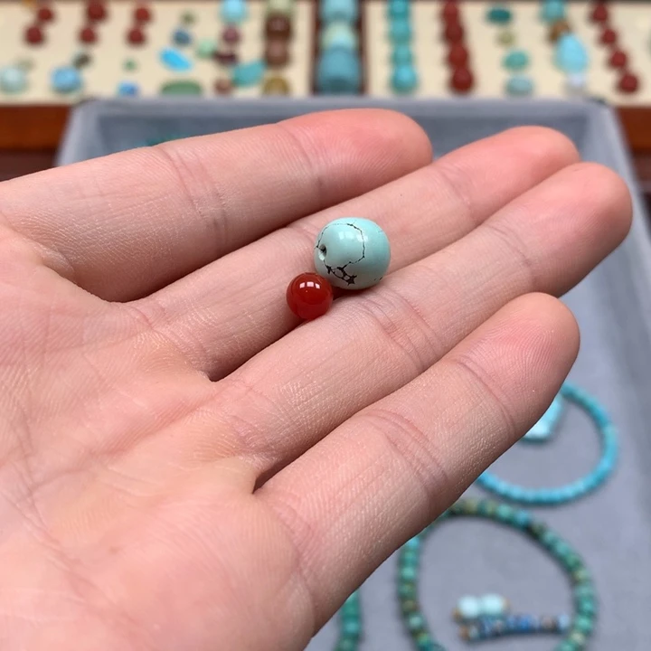 南红玛瑙配饰未镶嵌