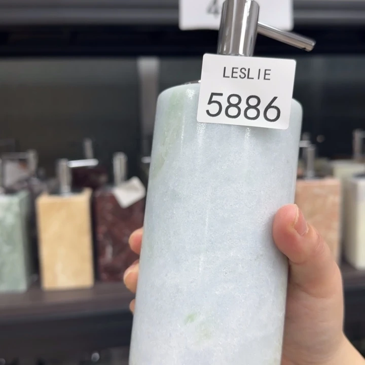 L。  5886。。。。。。福利