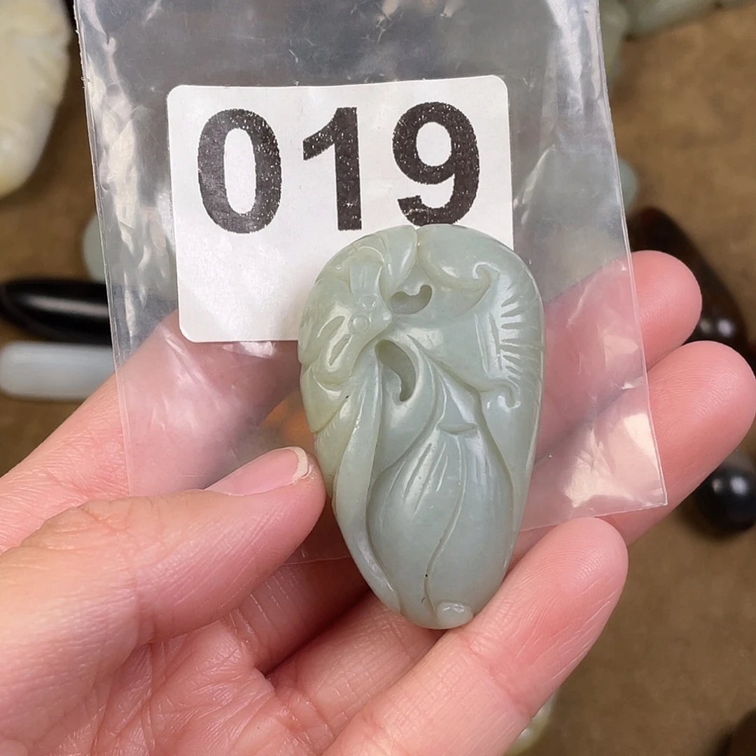 和田玉（糖玉）未镶嵌颈饰