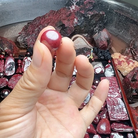 【闪购商品】天然辰砂小***r天然原矿朱砂珠子