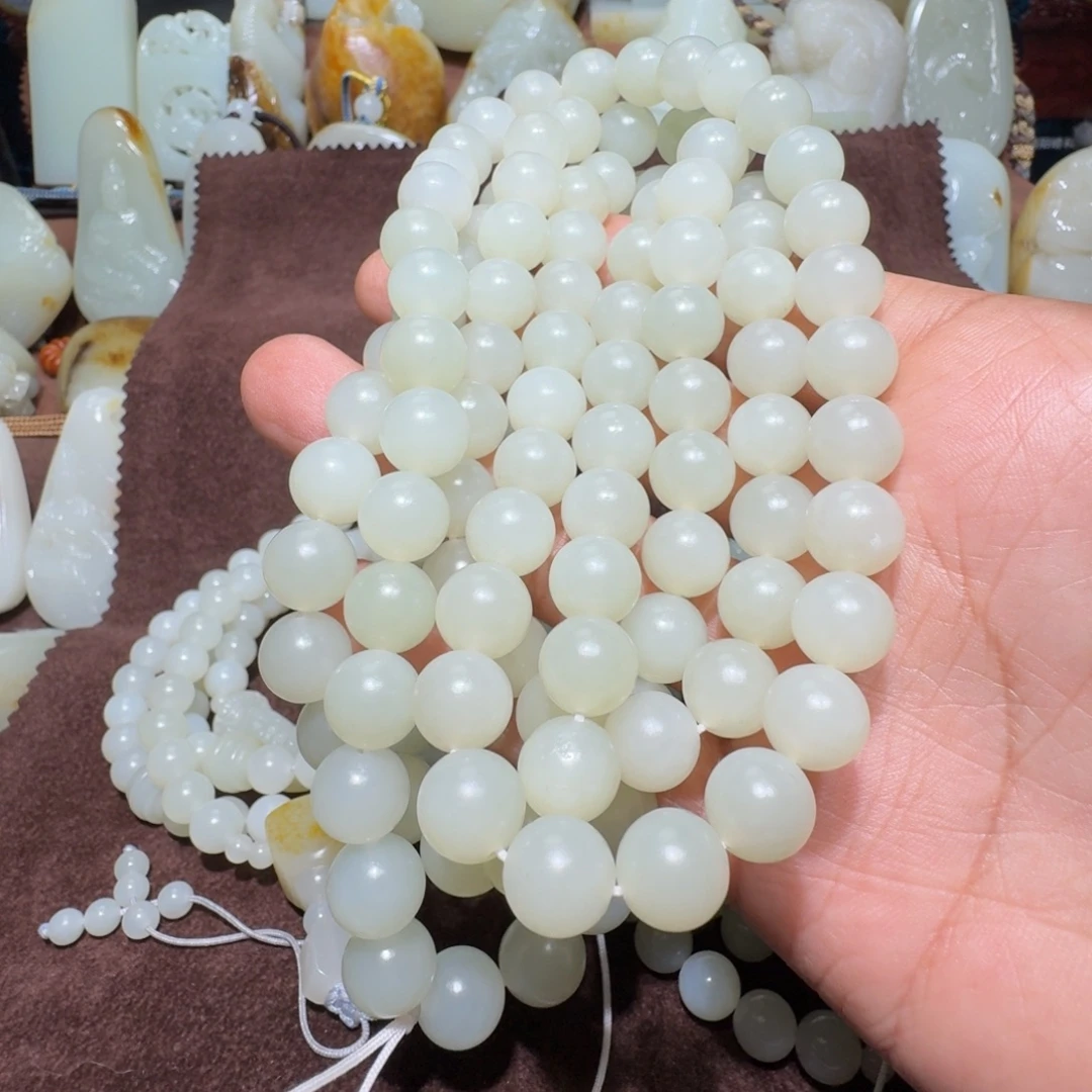 漫***者和田玉未镶嵌项链