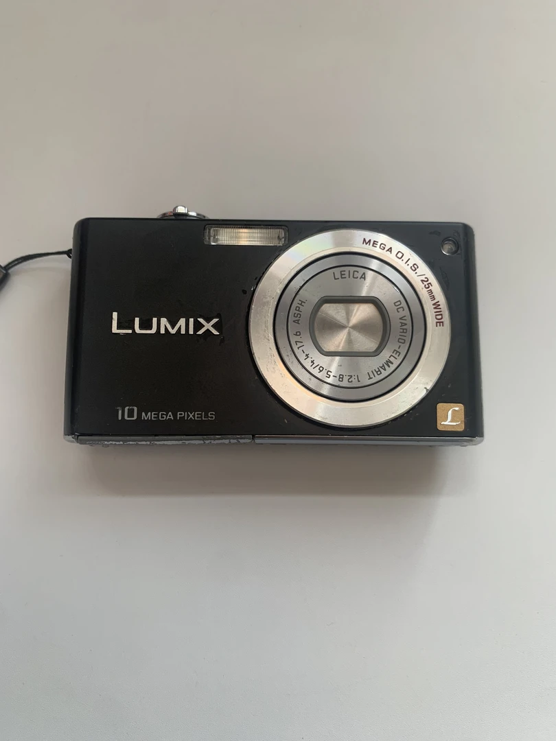 9新 Panasonic/松下 fx36 1010万像素 4倍光学变焦