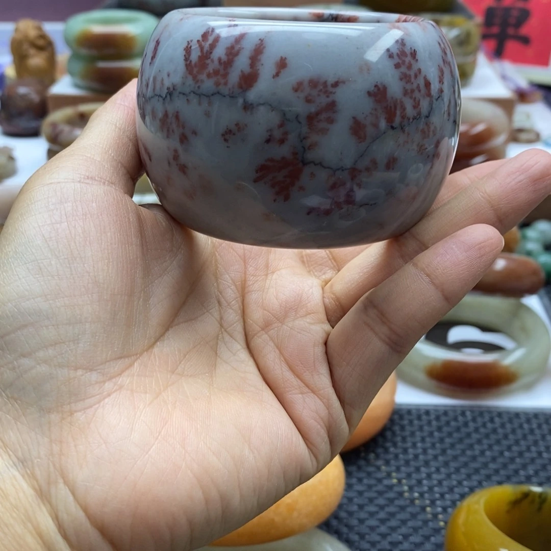 石英质玉手镯未镶嵌消****烟