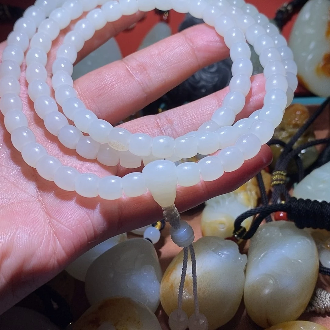 未镶嵌和田玉挂件屹**能