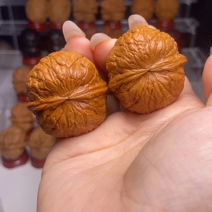 文玩核桃吊坠6金钱蟒蛇皮球