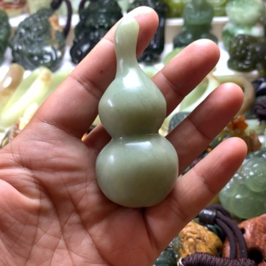 蛇纹石玉岫玉手把件未镶嵌幸**远