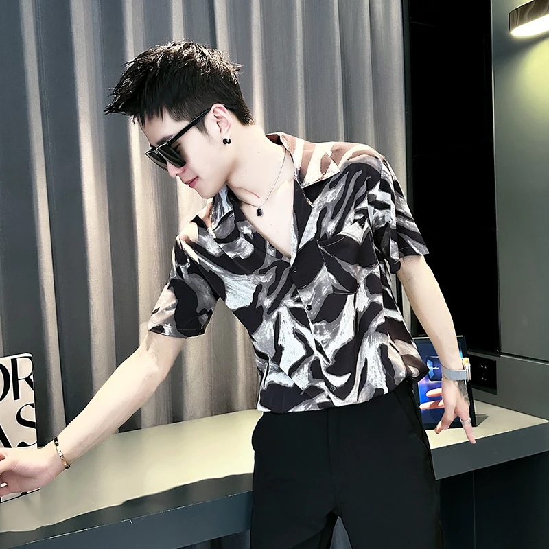 西装领花衬衫男士短袖夏季2025新款高级感潮牌英伦男装休闲衬衣薄