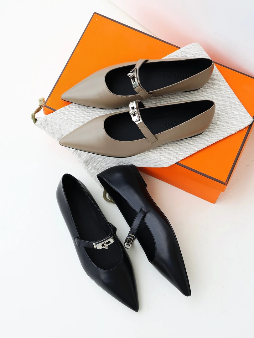 InkingPot彭姐 经典法式金属锁扣牛皮尖头低跟浅口单鞋女秋季新款