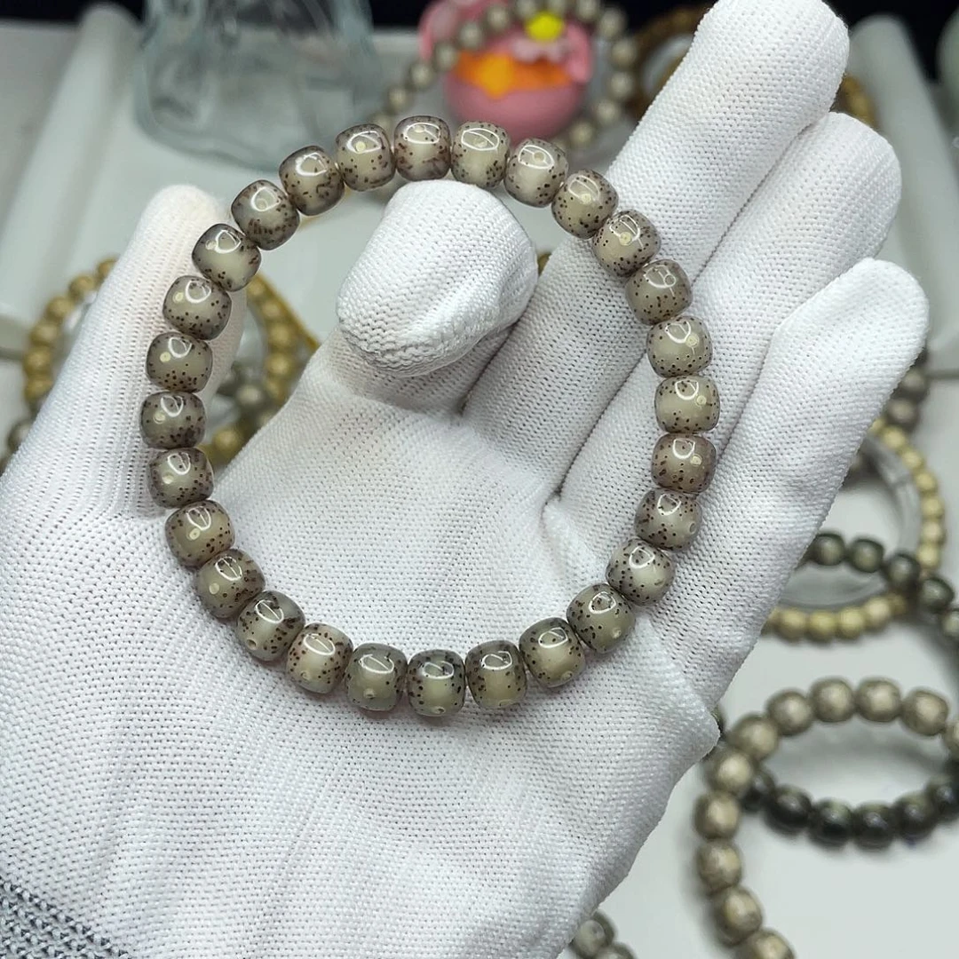 手串星月菩提8mm 灰冰糖通体留白