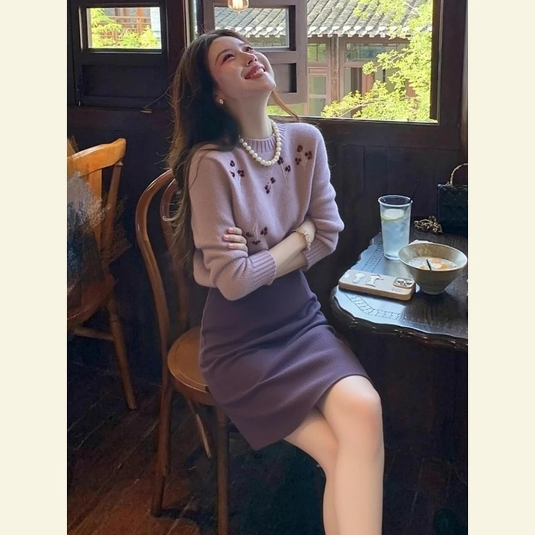 2025秋季超火一整套气质减龄重要场合漂亮大方得体紫色毛衣套装裙