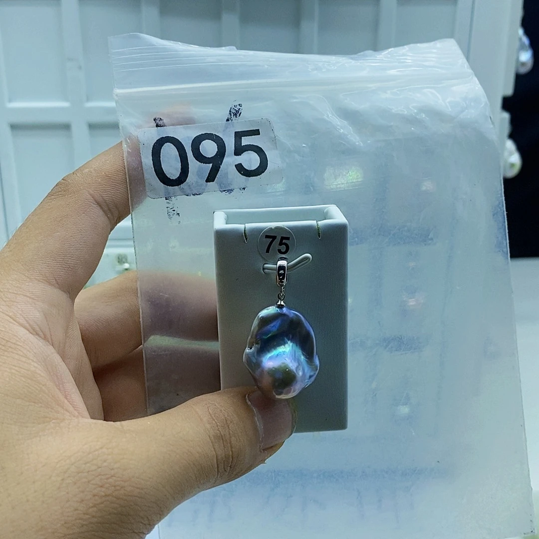 颈饰合金淡水珍珠