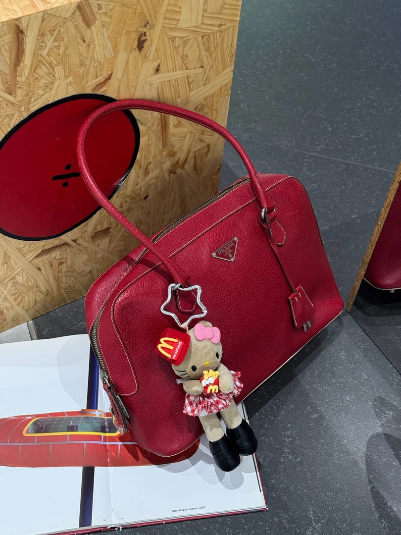 95新 Prada/普拉达 觅时/红皮保龄球/118302