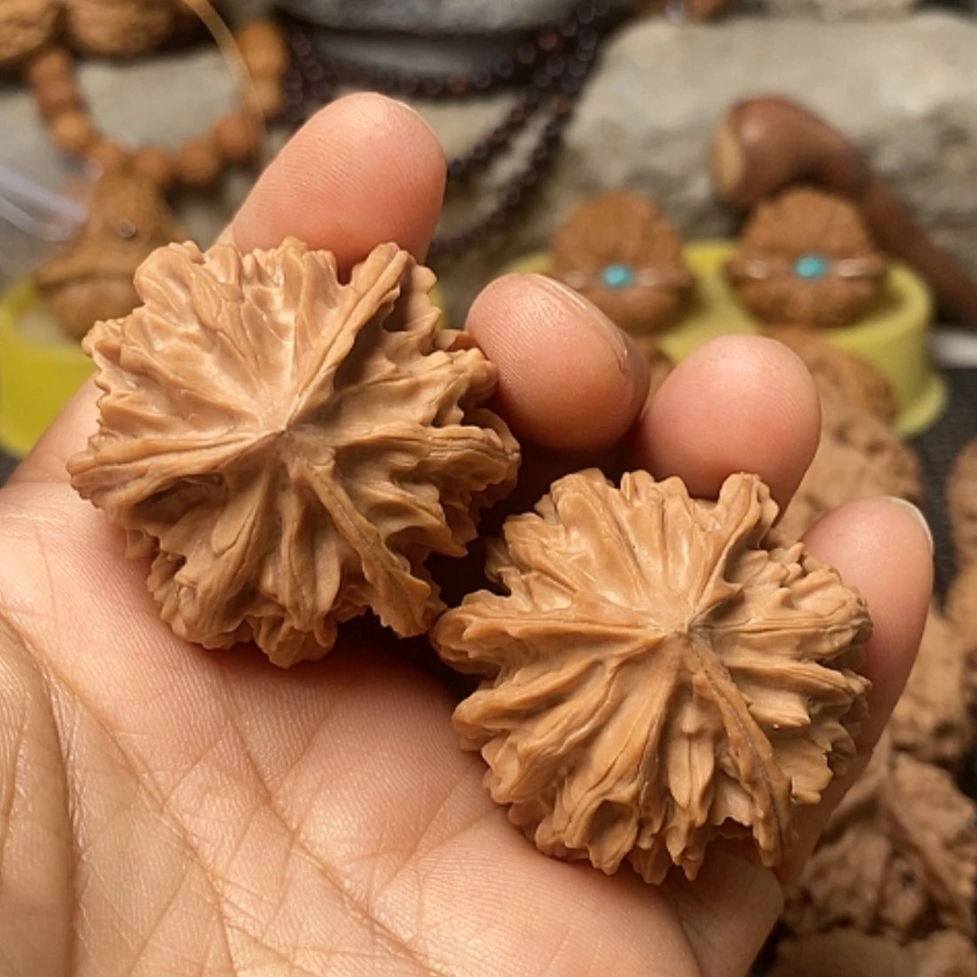【闪购商品】把件文玩核桃w****g三棱正奔38
