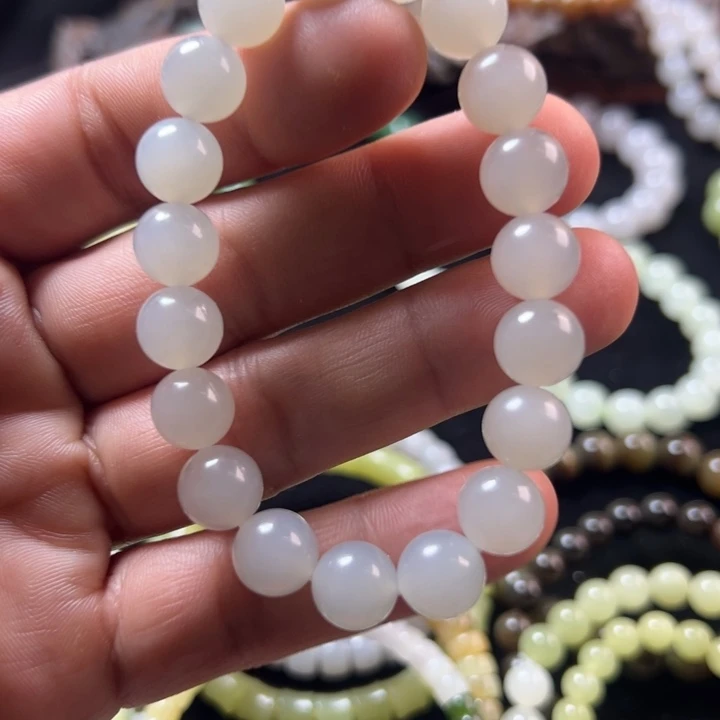 和田玉（糖玉）未镶嵌手链