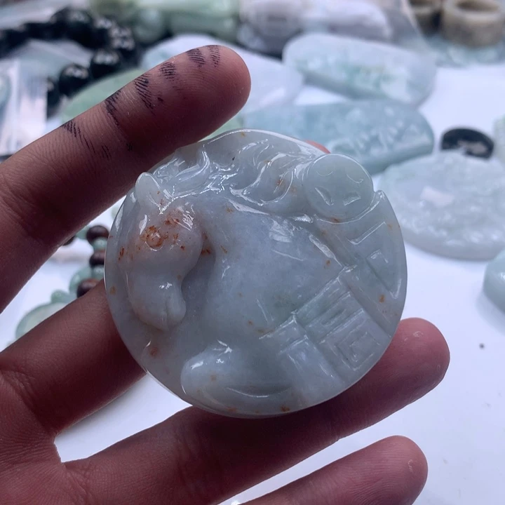 翡翠未镶嵌颈饰保真天然a货翡翠