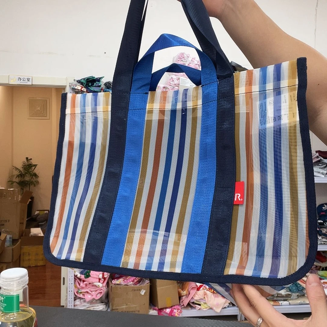 PU化妆包等各种产品的