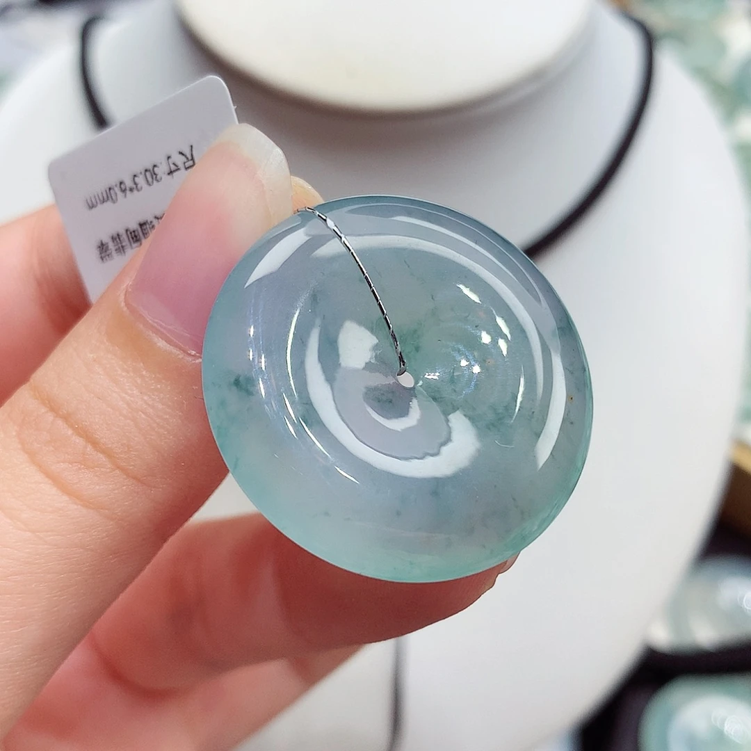 颈饰未镶嵌翡翠翡翠70，30.3/6