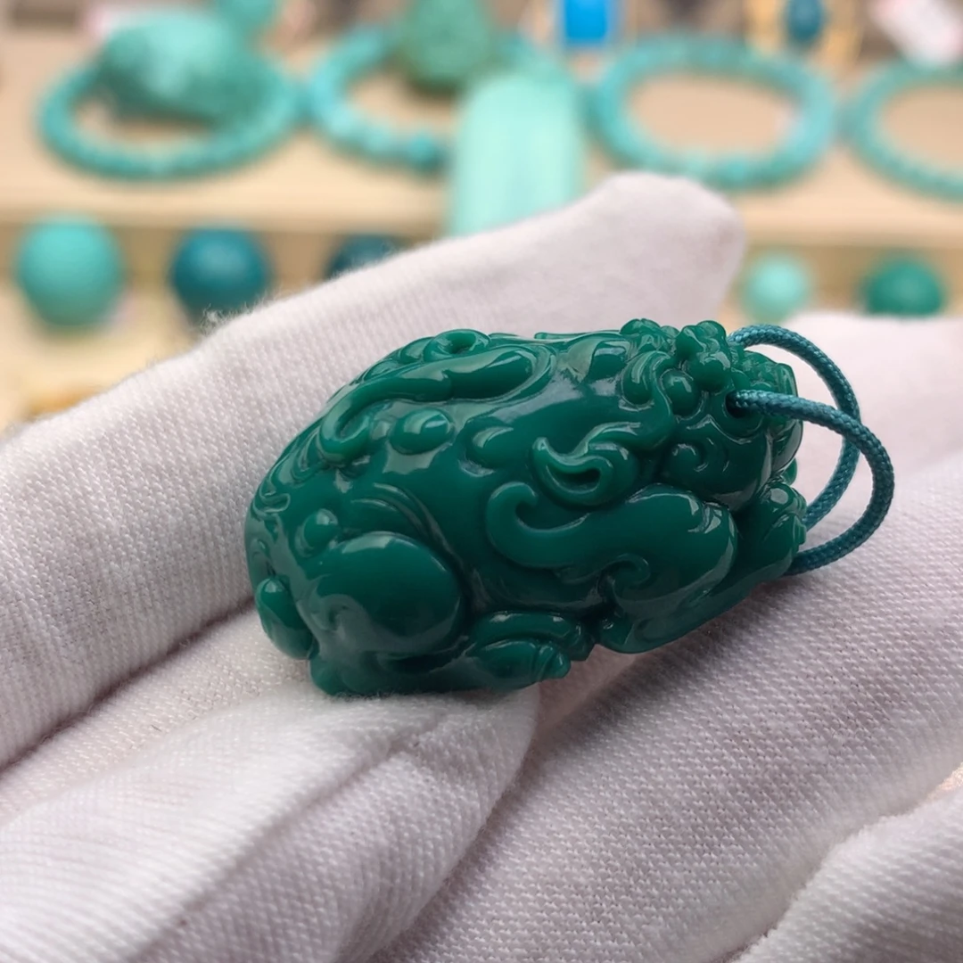 绿松石未镶嵌珠宝奇石