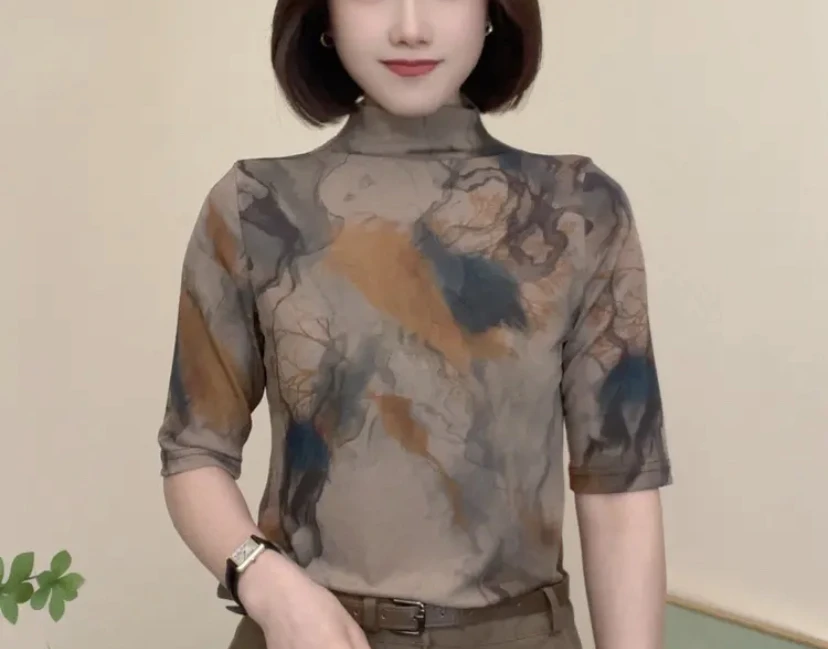2025春夏新款时尚半高领印花设计感显瘦T恤百搭女士半袖洋气小衫