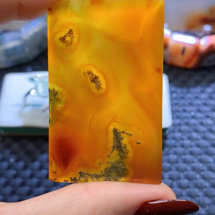 未镶嵌颈饰玛瑙/玉髓龍**海