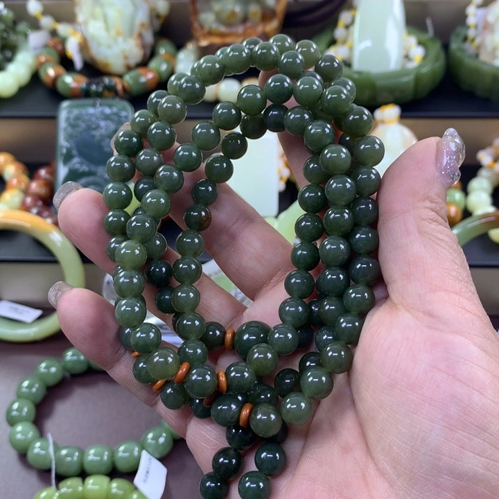 项链未镶嵌透闪石质玉