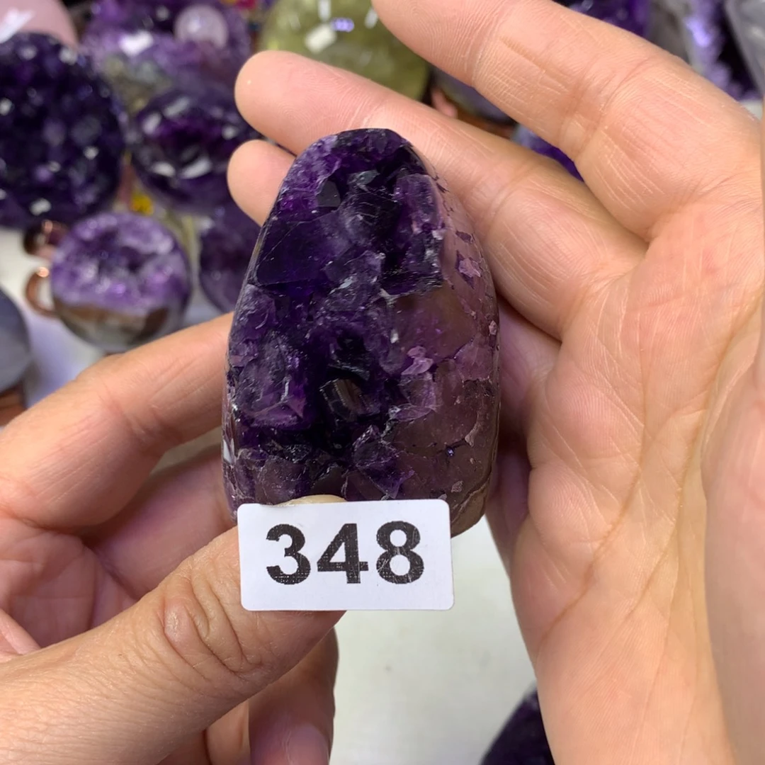 紫晶未镶嵌大型摆件（非配饰）