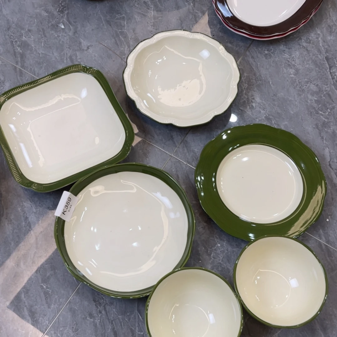 陶瓷微瑕餐具介意勿拍，满18飞！