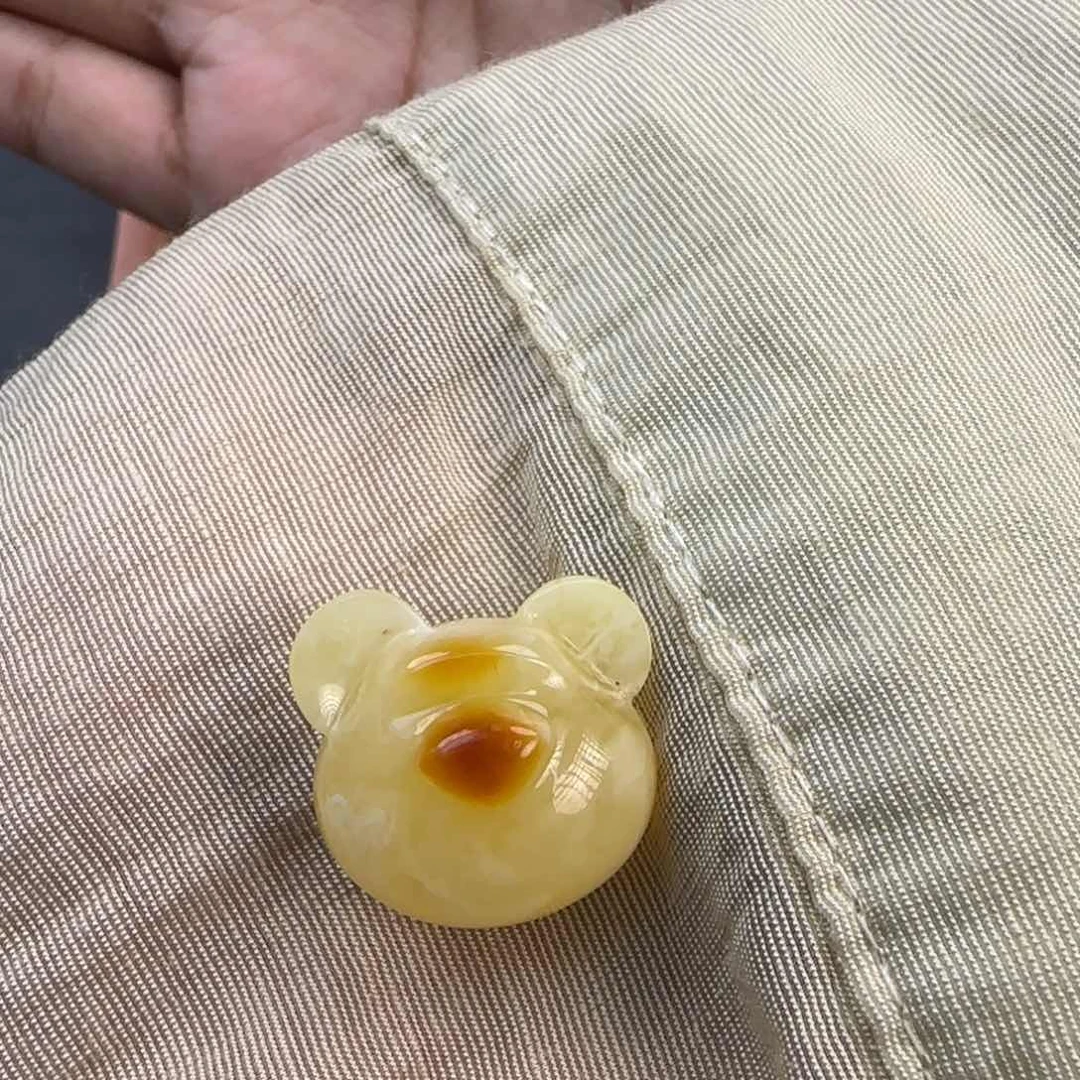 未镶嵌颈饰琥珀琥珀