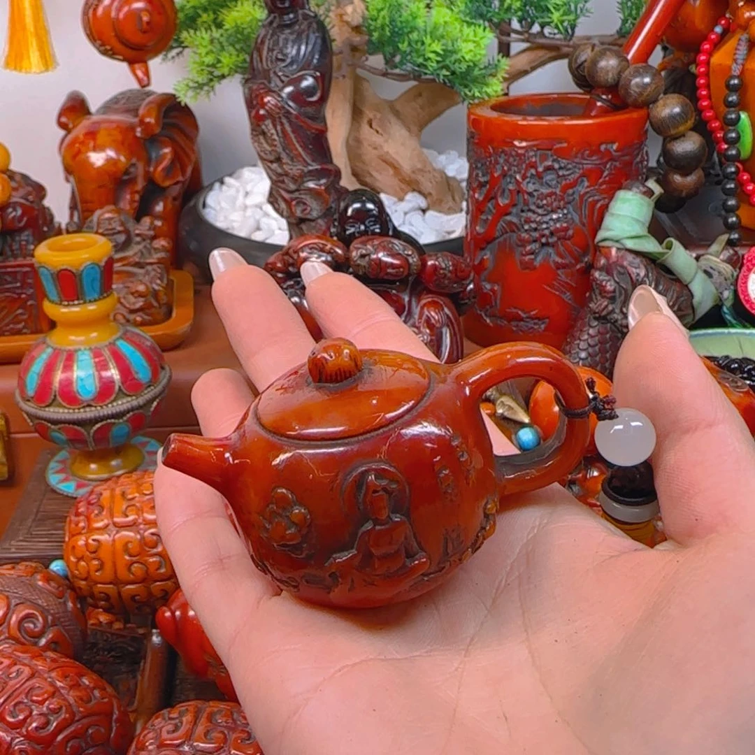 琥珀裸石未镶嵌壶