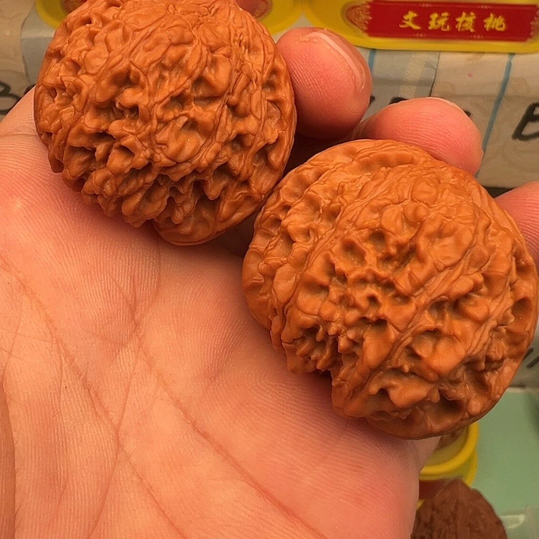 喜***。吊坠桃核全品满天星40