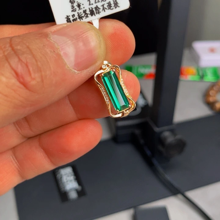 碧玺颈饰18K金镶嵌海*花碧玺