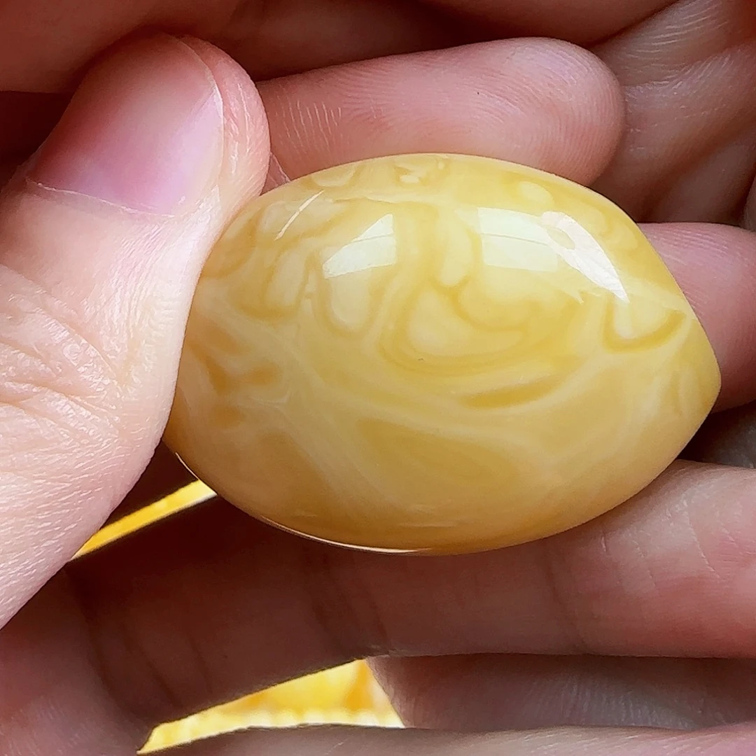 蜜蜡未镶嵌珠宝奇石