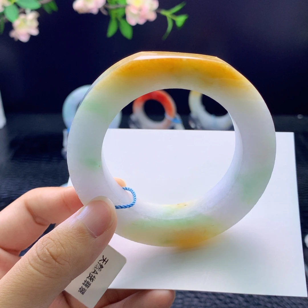 定制翡翠未镶嵌手镯