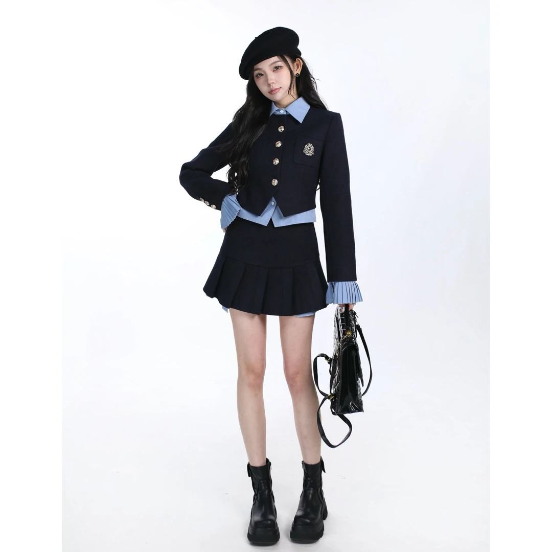 现货【初恋】妮子秋冬假两件设计感徽章刺绣单排扣翻领显瘦女外套