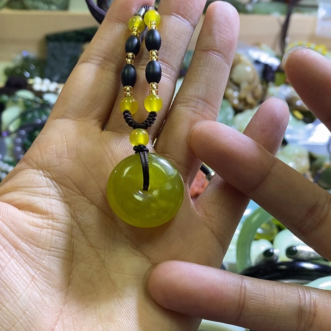 岫玉未镶嵌颈饰多样性发货